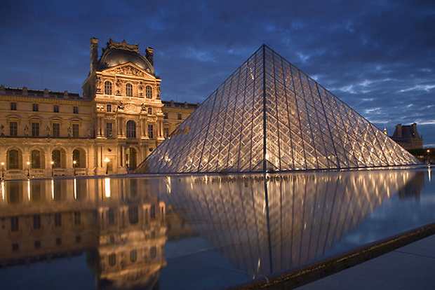 متحف اللوفر باريس - اهم الاماكن السياحية في باريس مع الصور