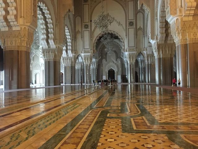 مسجد الحسن الثاني بالدار البيضاء