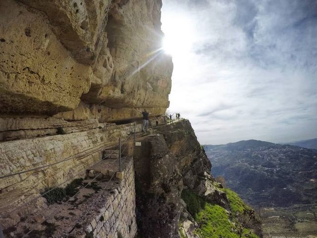 قلعة نيحا