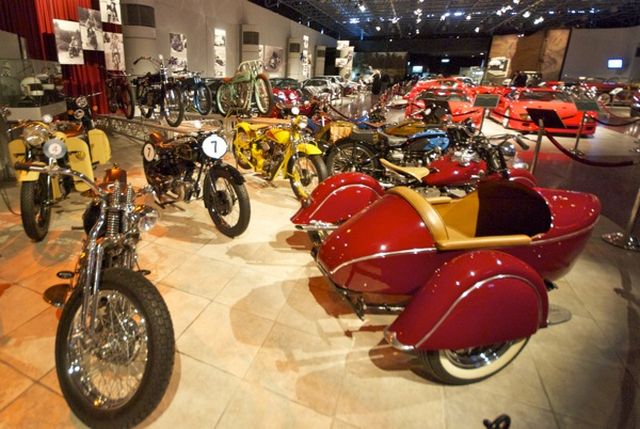 متحف السيارات الملكي في الاردن