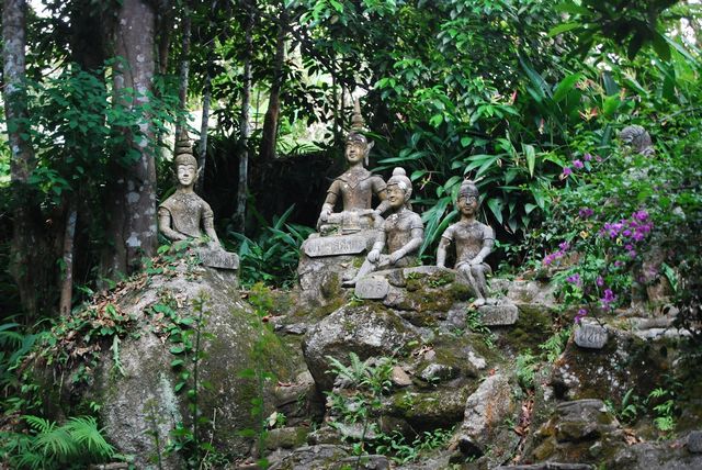 حديقة بوذا السرية في كوساموي