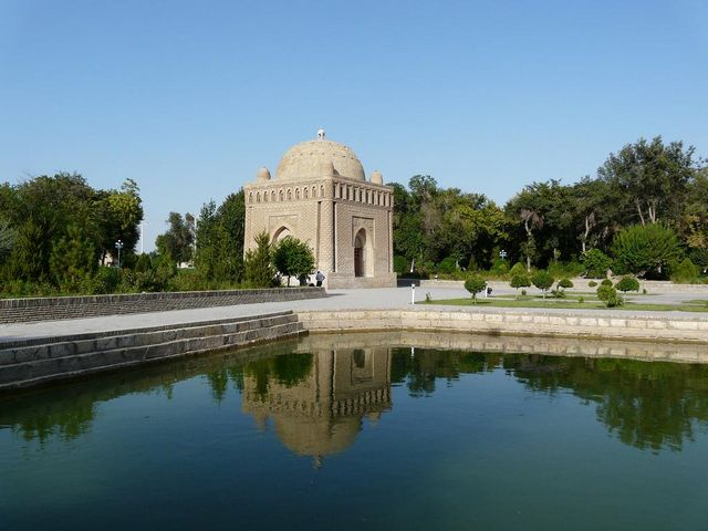 ضريح اسماعيل سمنيد