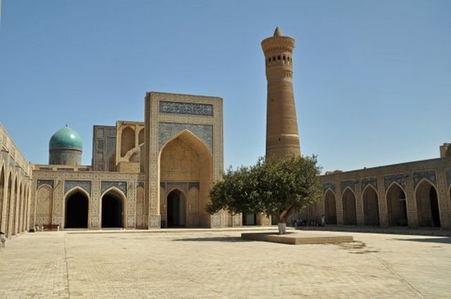 منارة كاليان