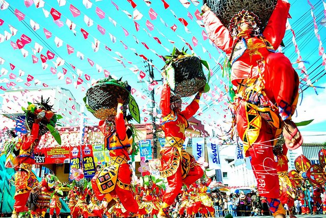 مهرجان كادايوان  في دافاو الفلبين