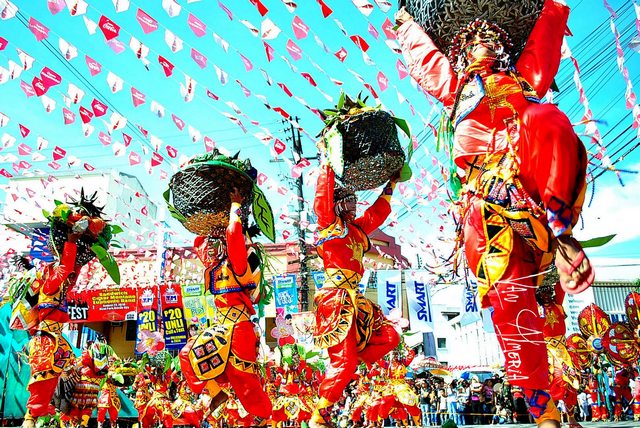 مهرجان كادايوان في دافاو الفلبين