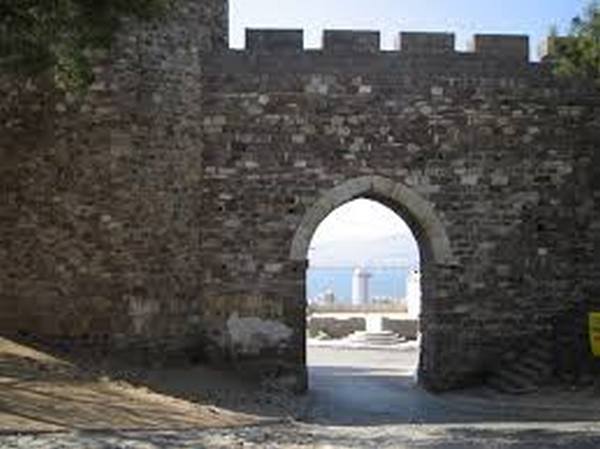 قلعة كاديفيكالي