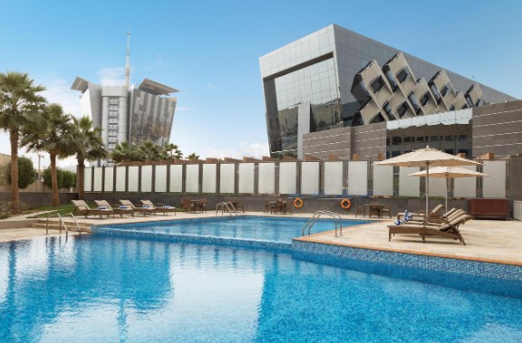 4 من فنادق الدرعية في الرياض المفضلة لدى الكثير من الزوار العرب ام القرى