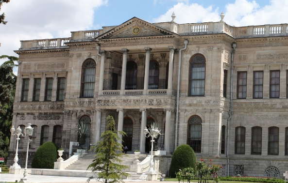 قصر دولما بهجة اسطنبول