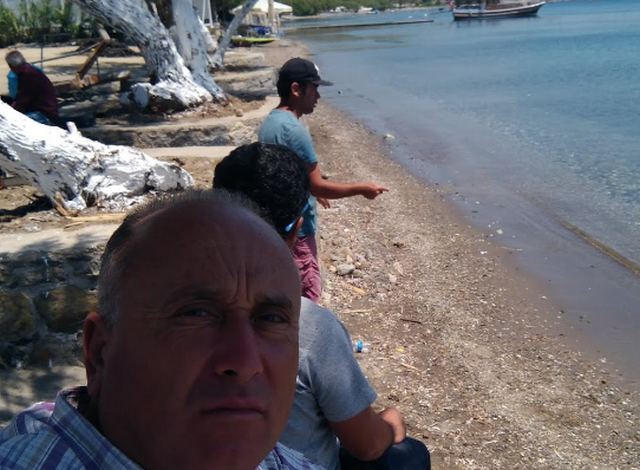 شاطئ فينك في بودروم تركيا