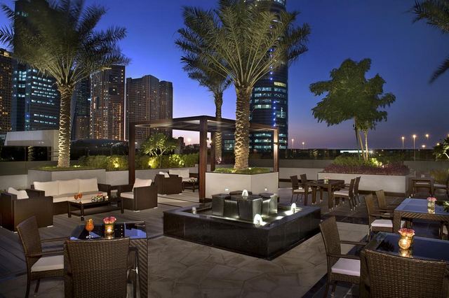 فندق أتانا في دبي