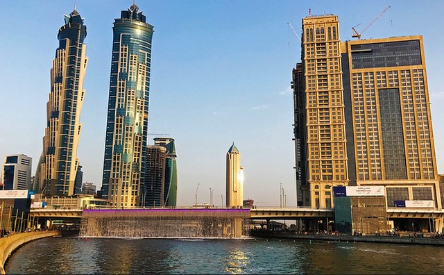 قناة دبي المائيه