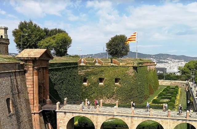قلعة مونتجويك برشلونة
