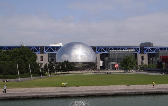 مدينة العلوم والصناعة باريس