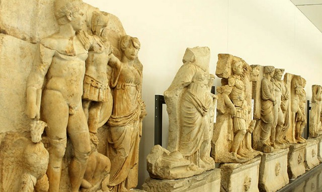 المتحف اليوناني الروماني الاسكندرية
