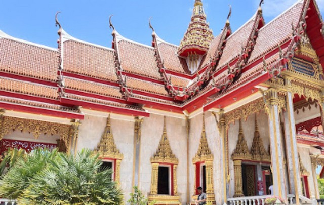 معبد وات تشالونج بوكيت