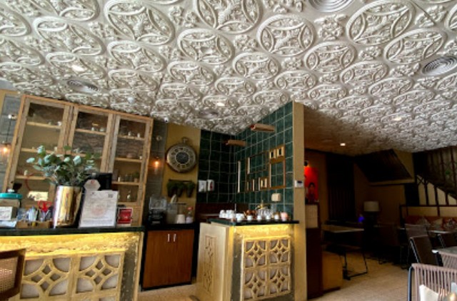مطعم عزيز في البحرين