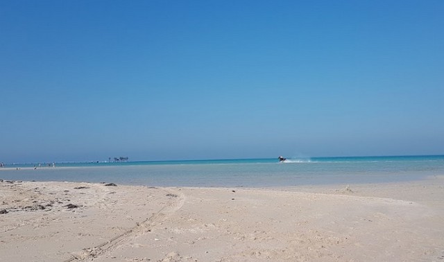 شاطئ أذربيجان قطر