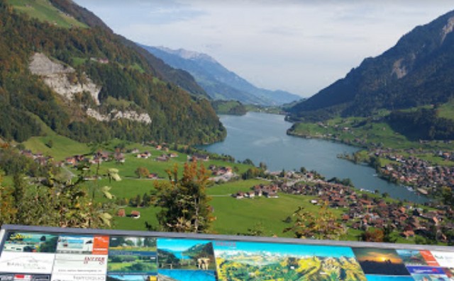 بحيرة لونجيرن انترلاكن سويسرا